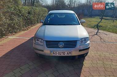 Седан Volkswagen Passat 2003 в Ужгороді