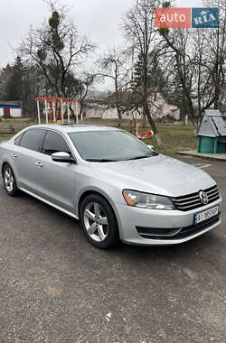 Седан Volkswagen Passat 2012 в Обухові