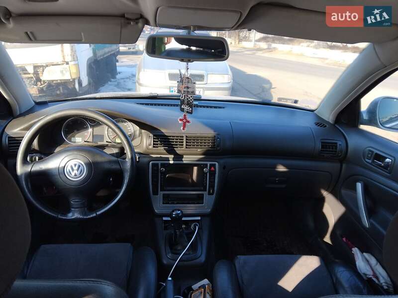 Универсал Volkswagen Passat 2003 в Киеве