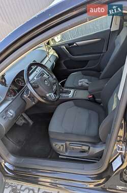 Універсал Volkswagen Passat 2013 в 