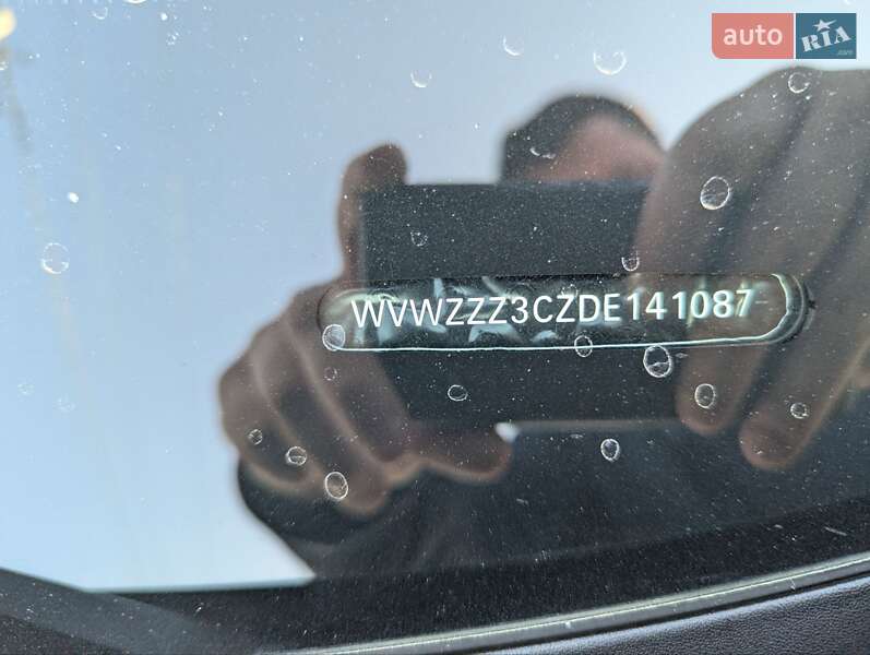 Универсал Volkswagen Passat 2013 в Ровно