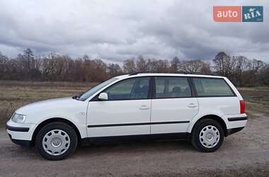 Універсал Volkswagen Passat 1998 в Корюківці