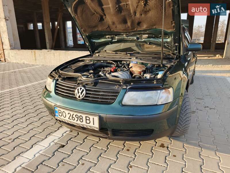 Седан Volkswagen Passat 1997 в Теребовлі