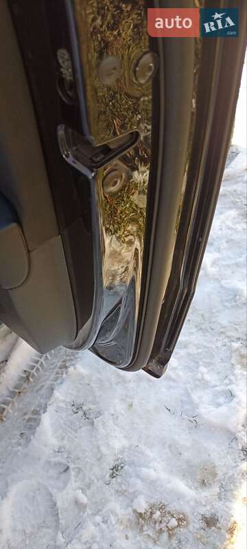 Универсал Volkswagen Passat 2011 в Коростене