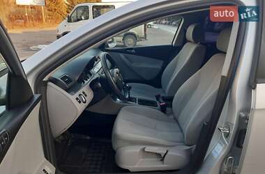 Седан Volkswagen Passat 2005 в 