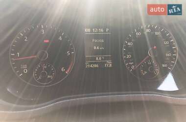 Седан Volkswagen Passat 2014 в Измаиле