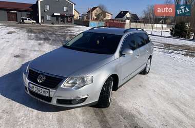 Универсал Volkswagen Passat 2009 в Звягеле