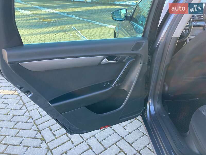 Універсал Volkswagen Passat 2013 в Трускавці