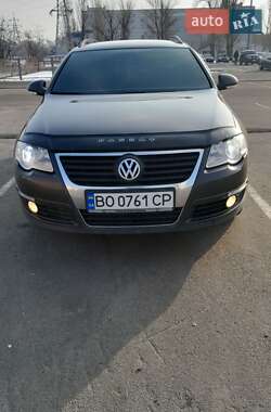 Універсал Volkswagen Passat 2009 в Ірпені