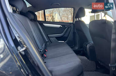 Седан Volkswagen Passat 2011 в 