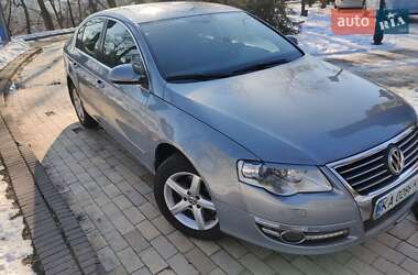 Седан Volkswagen Passat 2010 в Києві