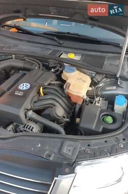 Универсал Volkswagen Passat 2001 в 