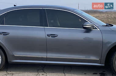 Седан Volkswagen Passat 2014 в 