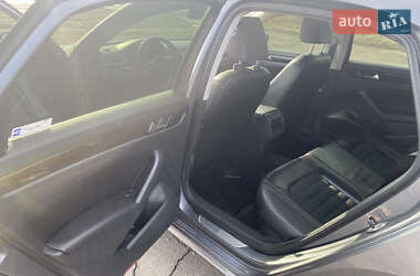 Седан Volkswagen Passat 2014 в 