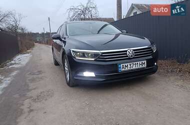 Універсал Volkswagen Passat 2016 в Житомирі