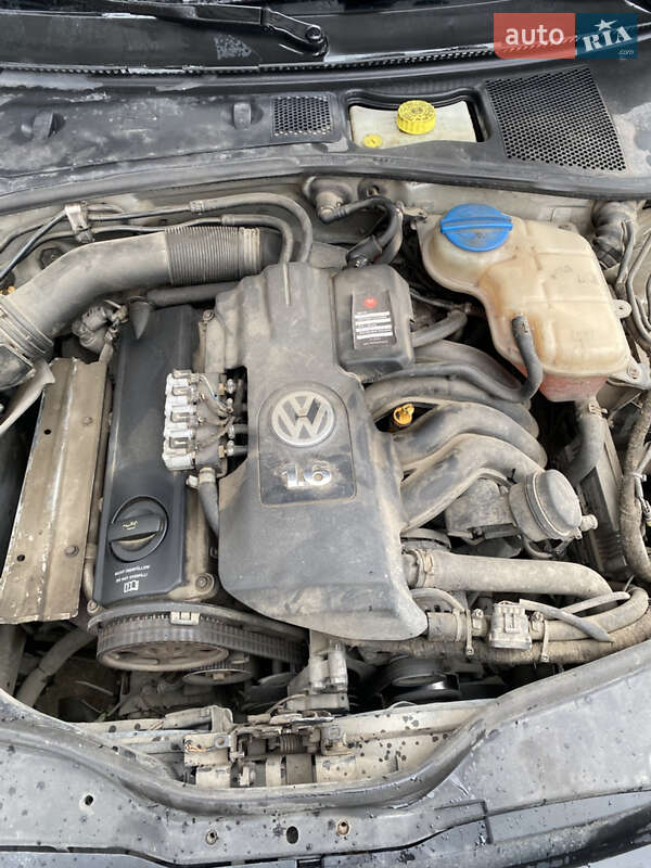 Универсал Volkswagen Passat 2004 в Львове