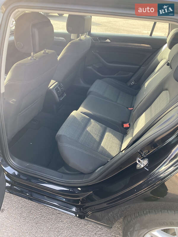 Універсал Volkswagen Passat 2021 в Коростені