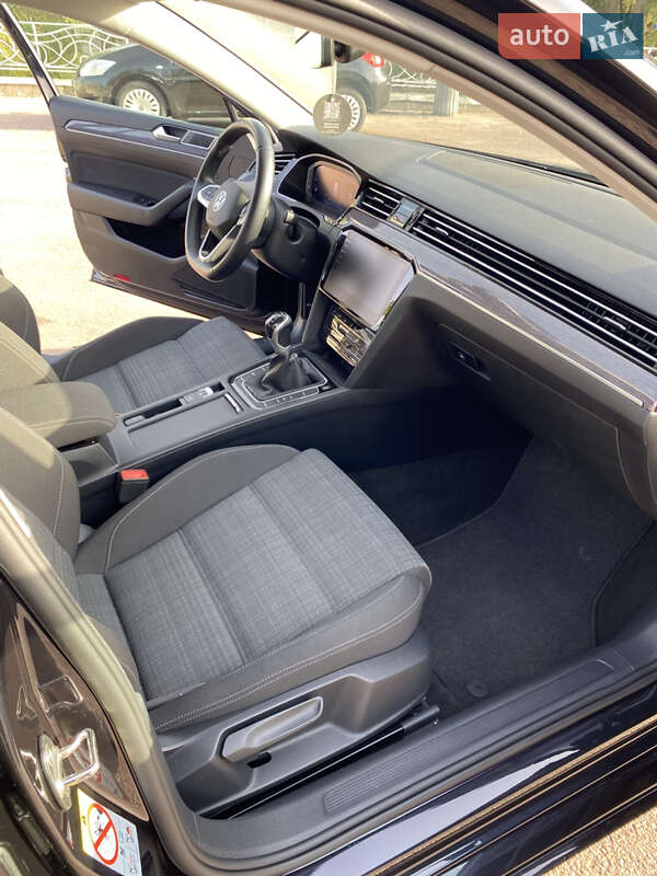 Універсал Volkswagen Passat 2021 в Коростені