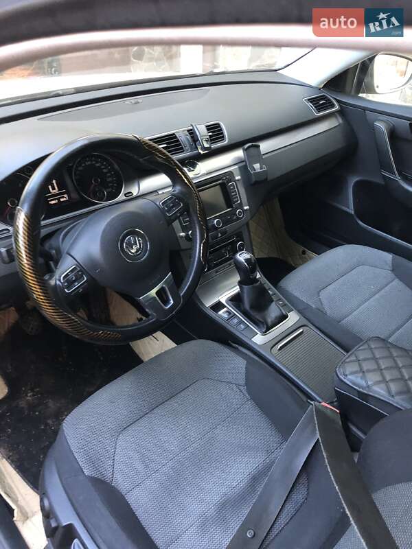 Універсал Volkswagen Passat 2011 в Бучачі