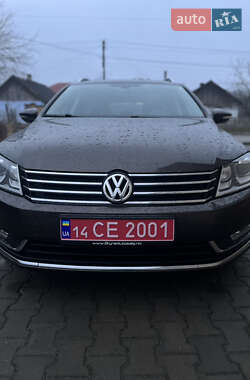 Універсал Volkswagen Passat 2012 в Львові