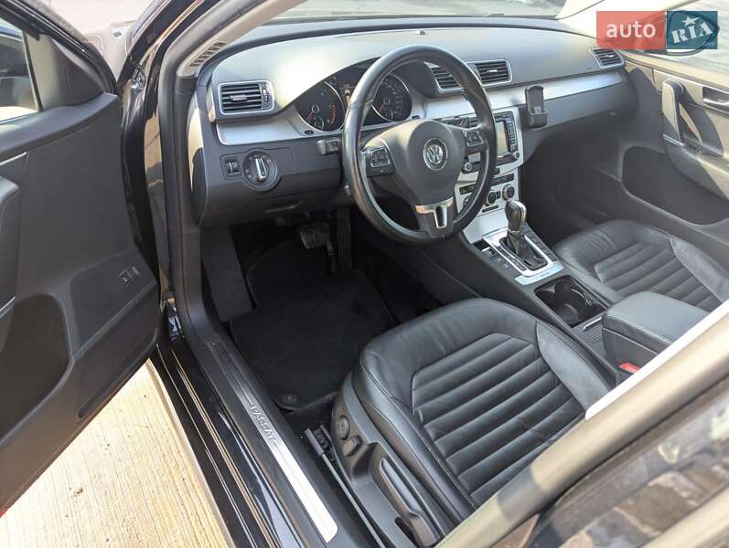 Универсал Volkswagen Passat 2011 в Чернигове