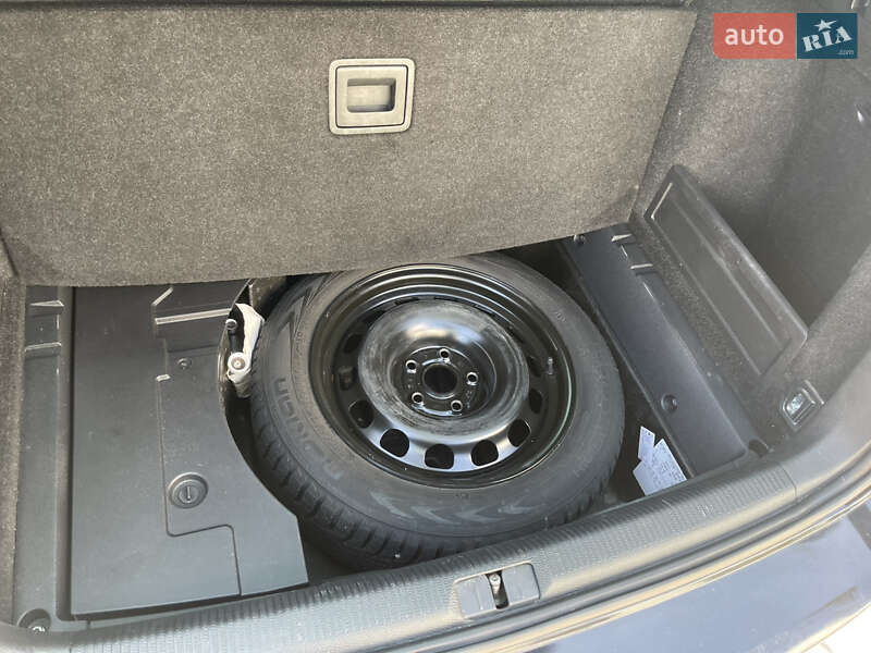 Универсал Volkswagen Passat 2013 в Тернополе