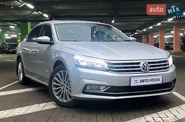 Седан Volkswagen Passat 2016 в Киеве