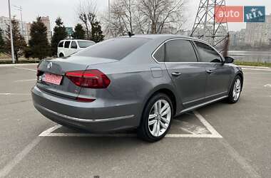 Седан Volkswagen Passat 2016 в Киеве