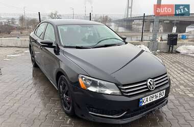 Седан Volkswagen Passat 2012 в Києві