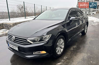 Седан Volkswagen Passat 2019 в Києві