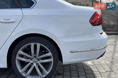Седан Volkswagen Passat 2017 в 