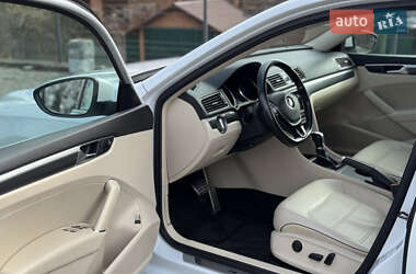 Седан Volkswagen Passat 2017 в 