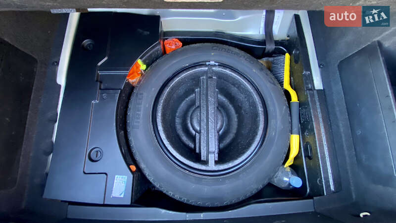 Седан Volkswagen Passat 2012 в Ужгороде