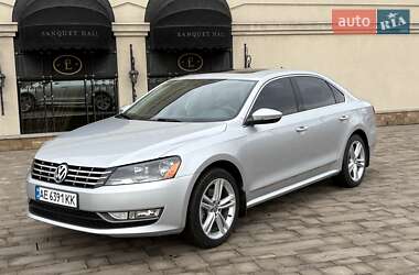 Седан Volkswagen Passat 2012 в Дніпрі