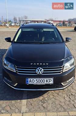 Універсал Volkswagen Passat 2013 в Мукачевому