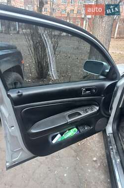 Универсал Volkswagen Passat 2000 в 