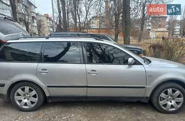 Универсал Volkswagen Passat 2000 в 
