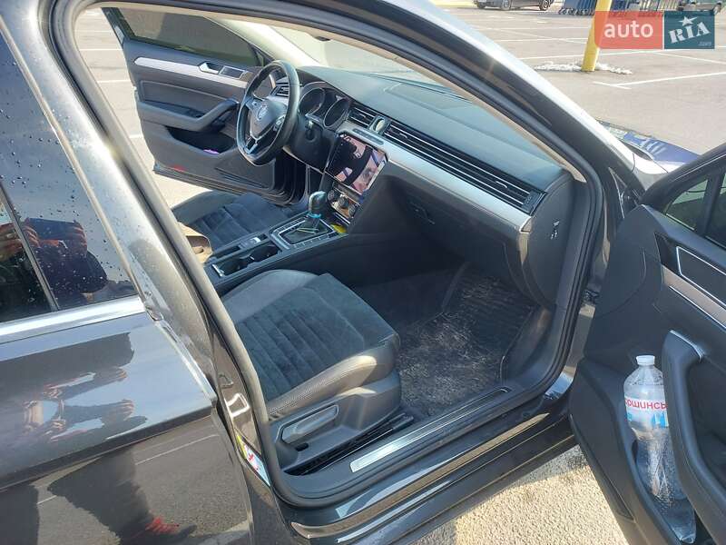 Универсал Volkswagen Passat 2017 в Каменском