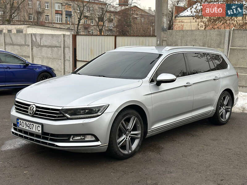 Універсал Volkswagen Passat 2016 в Харкові