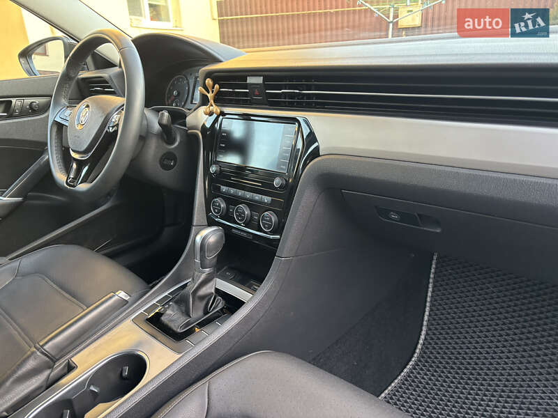 Седан Volkswagen Passat 2020 в Львове фото 39 Седан Volkswagen Passat 2020 в Львове