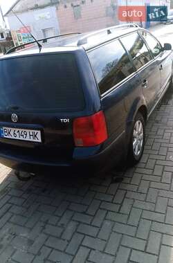 Универсал Volkswagen Passat 2000 в 