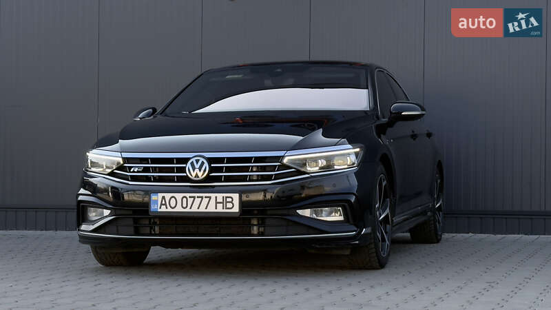 Седан Volkswagen Passat 2020 в Мукачевому