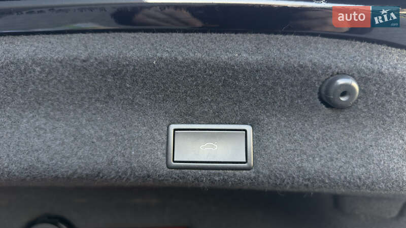 Седан Volkswagen Passat 2020 в Мукачевому