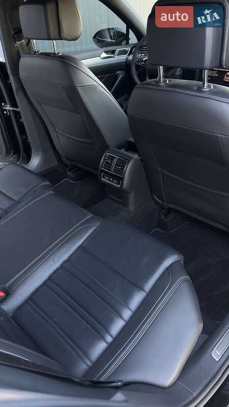 Седан Volkswagen Passat 2020 в Мукачевому