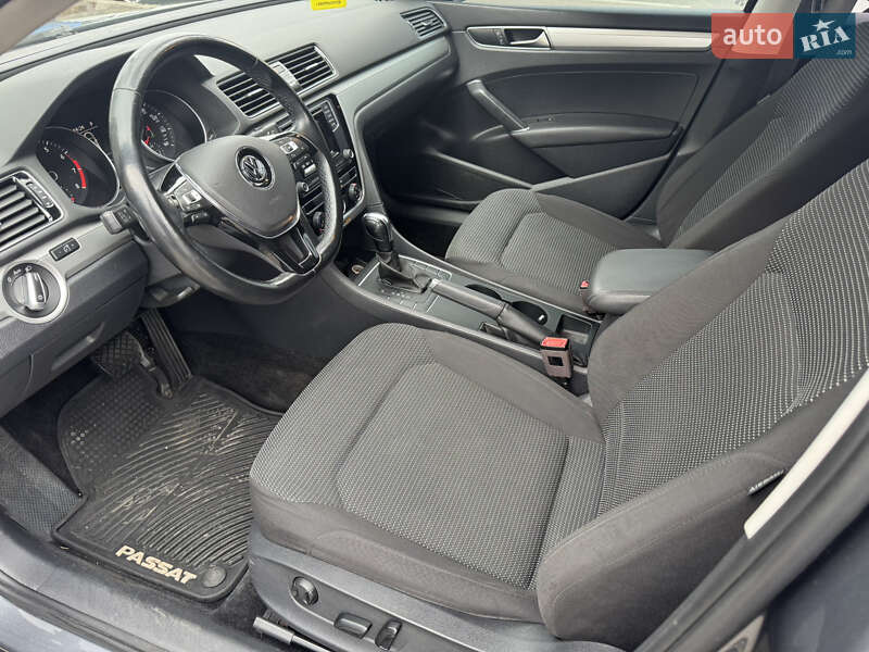 Седан Volkswagen Passat 2018 в Николаеве