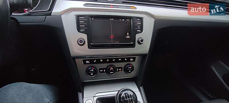 Універсал Volkswagen Passat 2015 в Житомирі фото 14 Універсал Volkswagen Passat 2015 в Житомирі