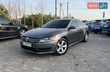 Седан Volkswagen Passat 2012 в Києві