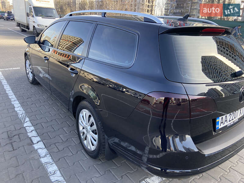 Універсал Volkswagen Passat 2014 в Києві