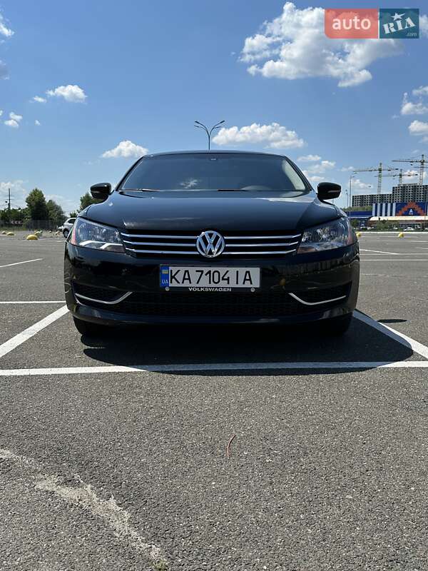 Седан Volkswagen Passat 2014 в Киеве