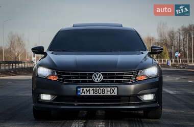 Седан Volkswagen Passat 2015 в Житомире